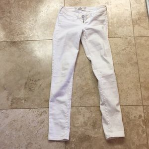 White denim hollister skinny jeans